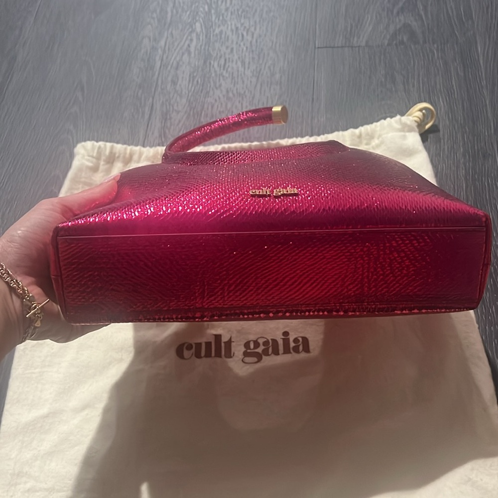 Cult Gaia Hot Pink Nika top handle bag - Picture 5 of 9